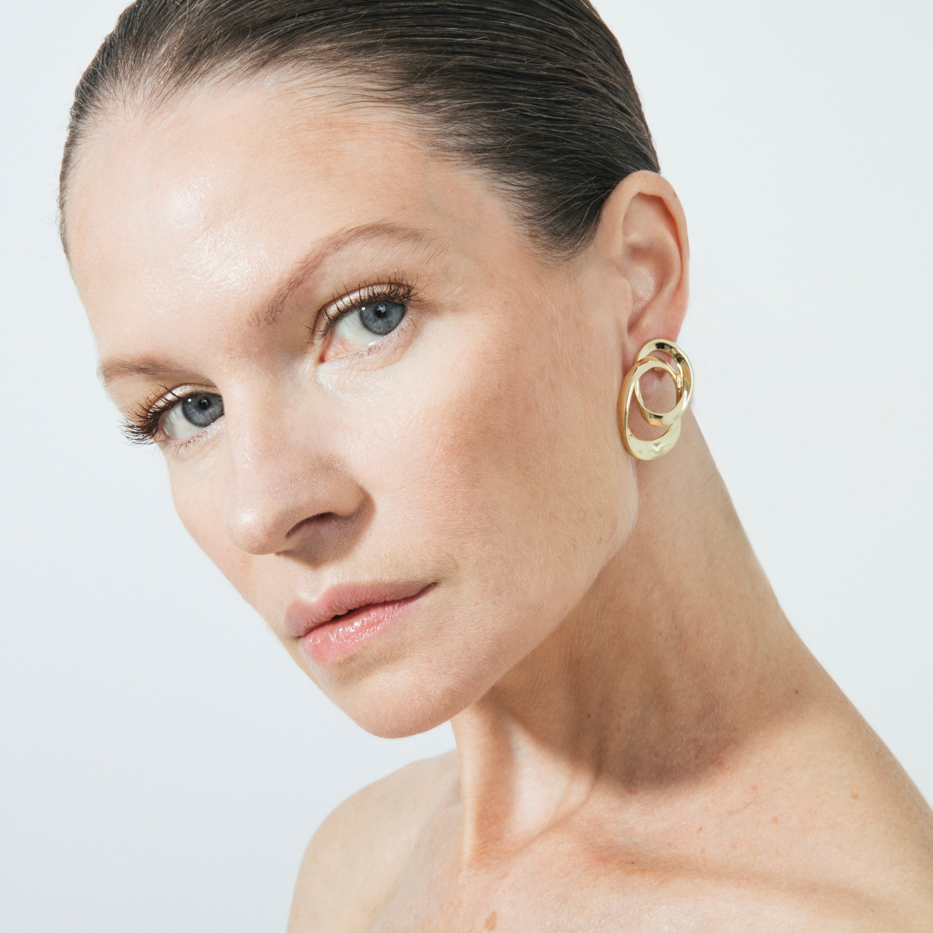 Pendientes acabado en oro amarillo 18k - Akor