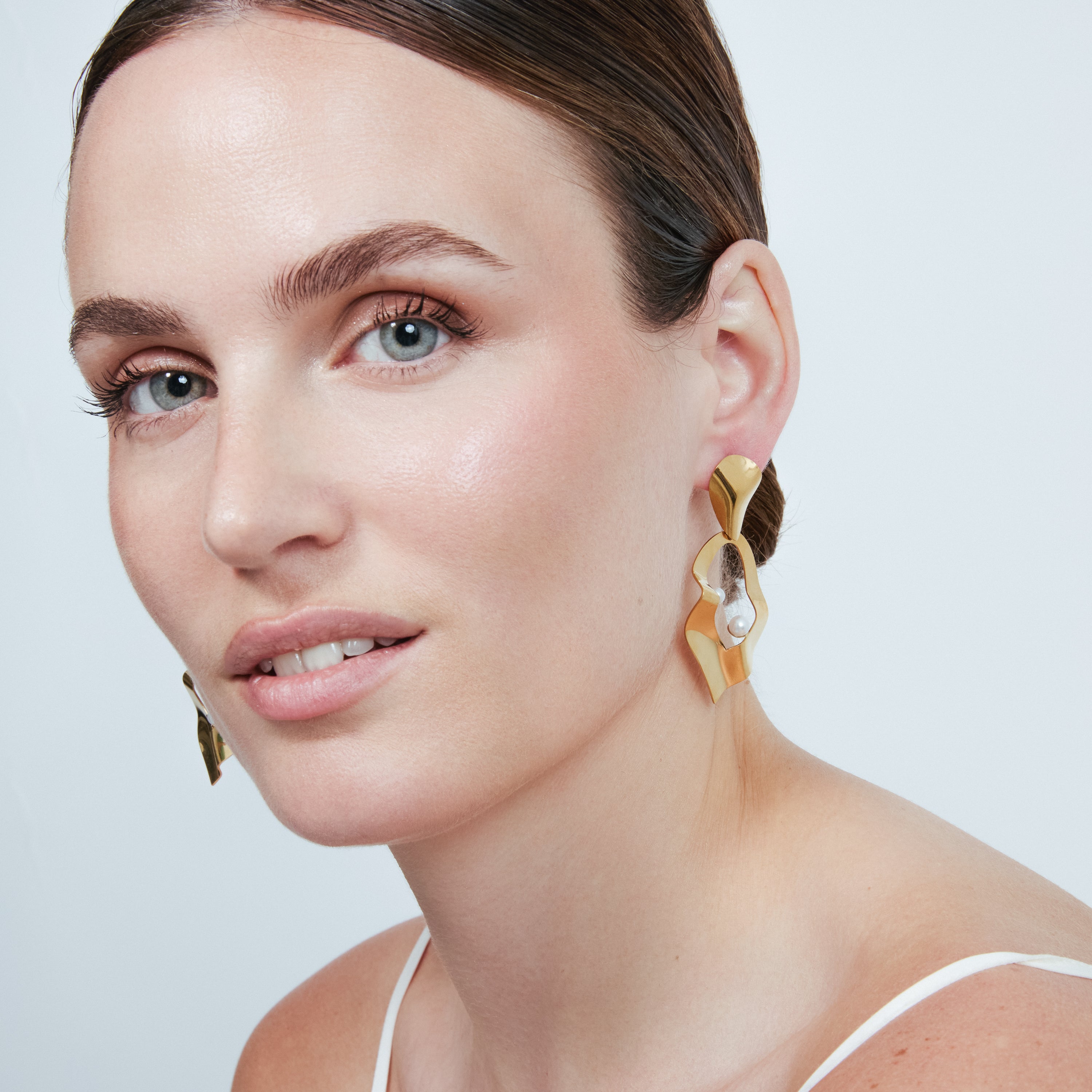 Pendientes acabado en oro amarillo de 18k - Cwenlai