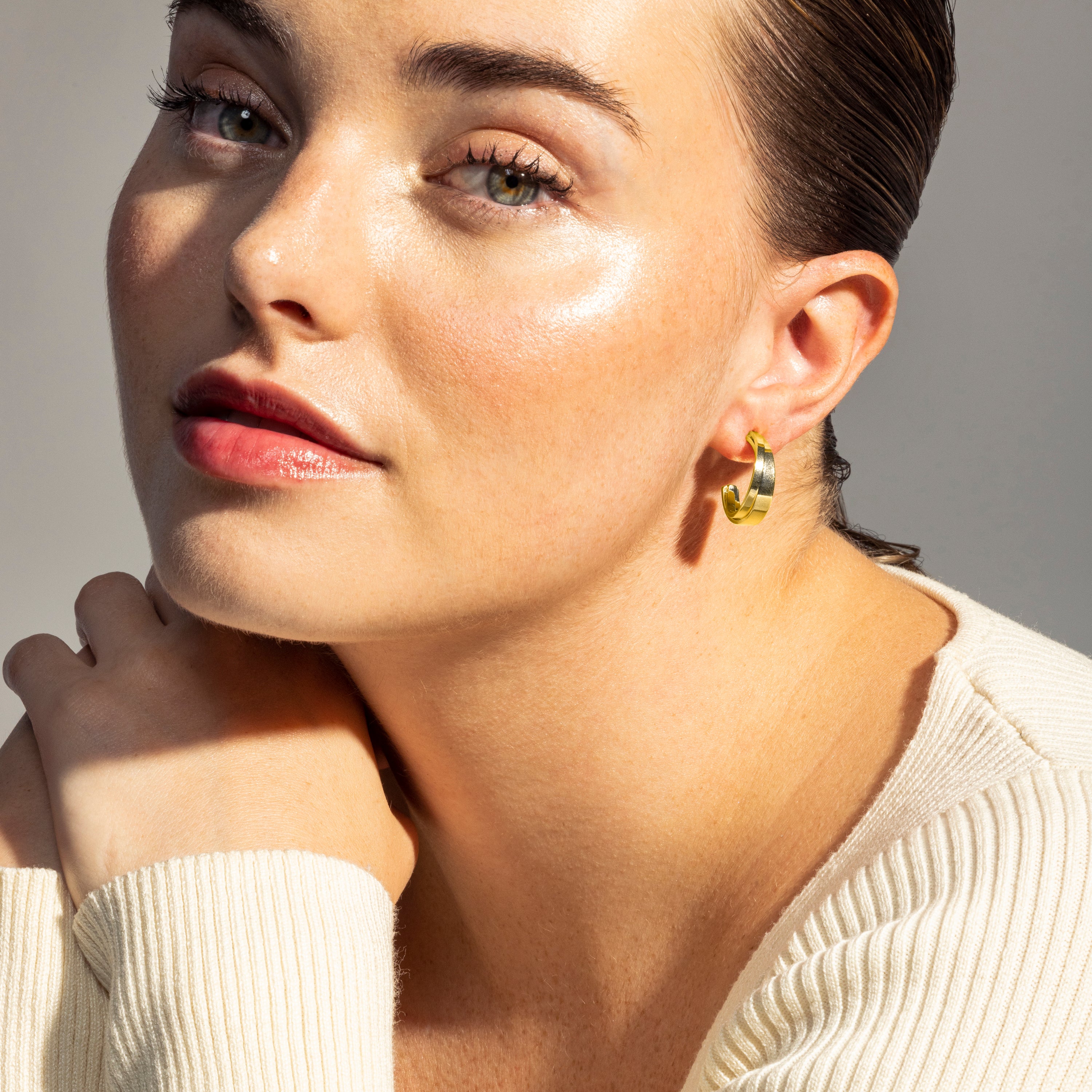 Pendientes de 21mm de diámetro acabado oro amarillo de 18K - Huiwe