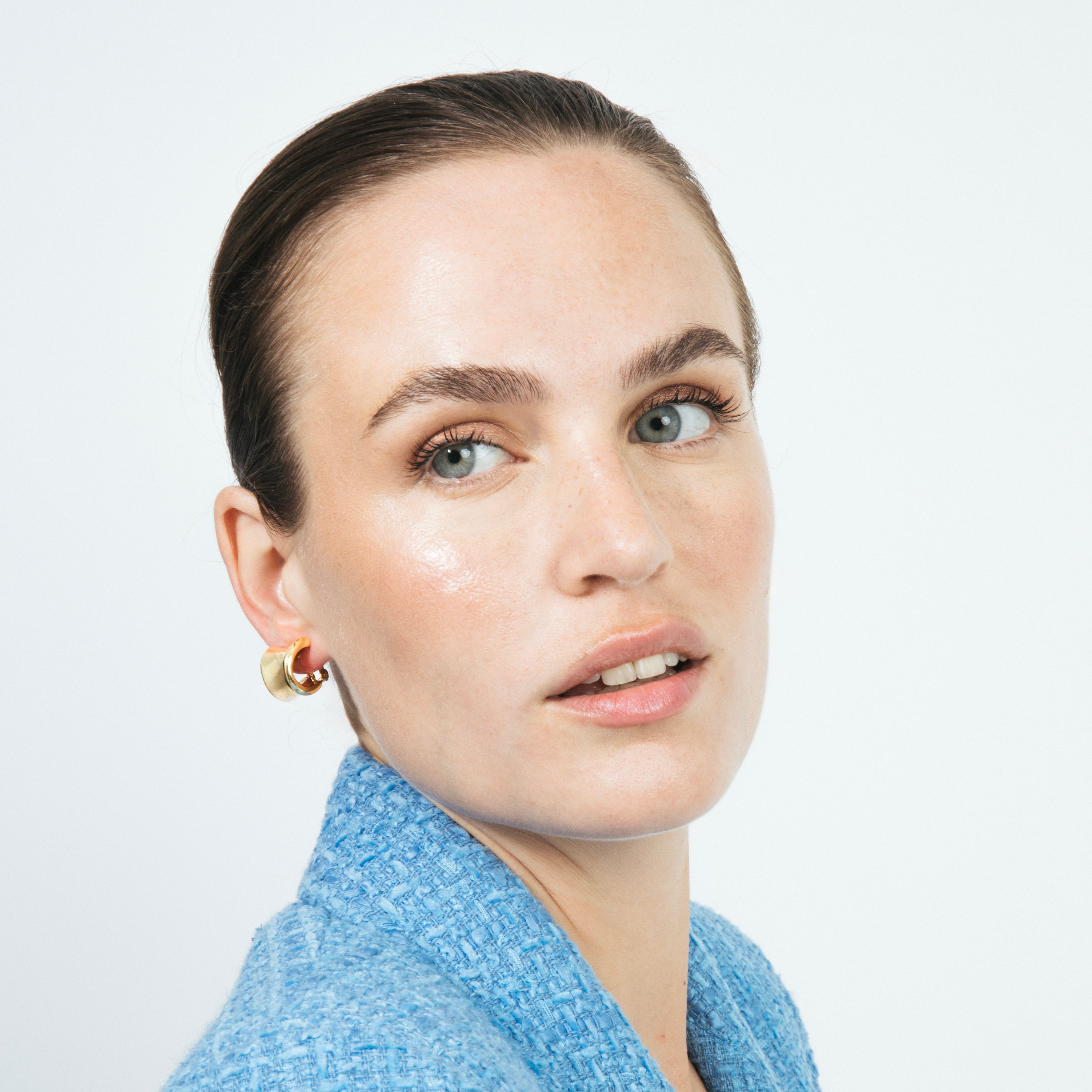 Pendientes acabado en oro amarillo 18k - Waze