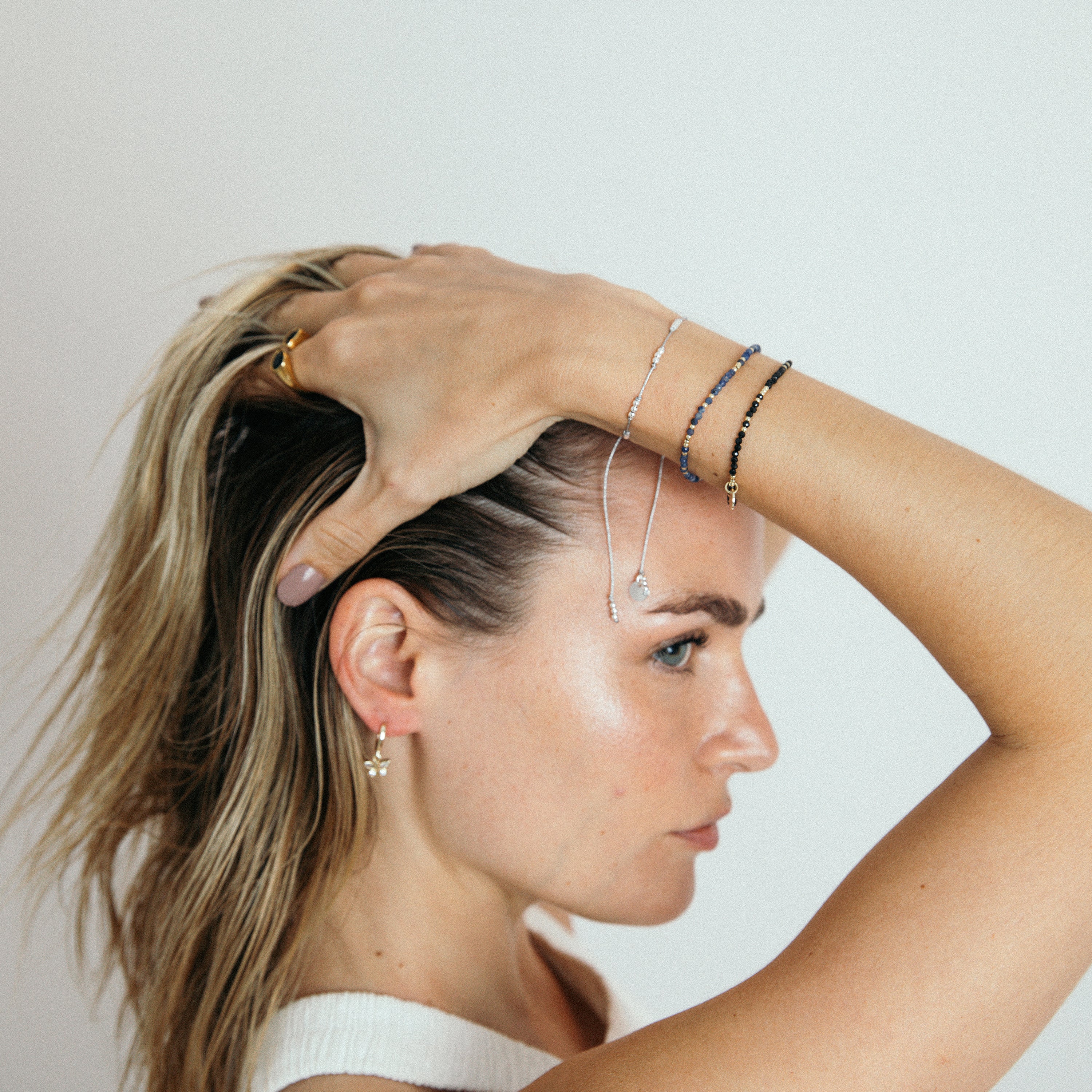 Pendientes acabado oro amarillo de 18k y Circonita Brillante - Isnor