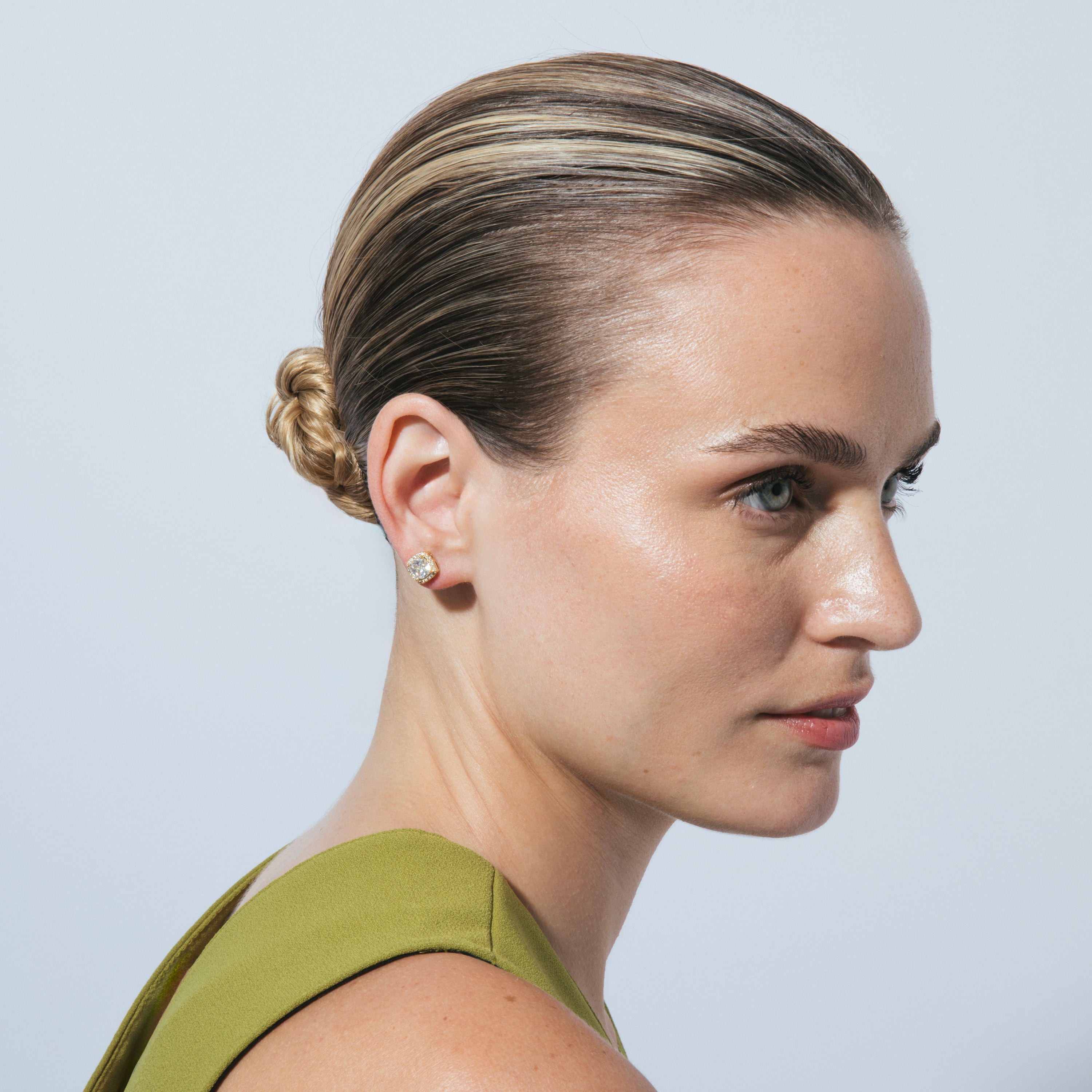 Pendientes acabado en oro amarillo 18k - Lorbas