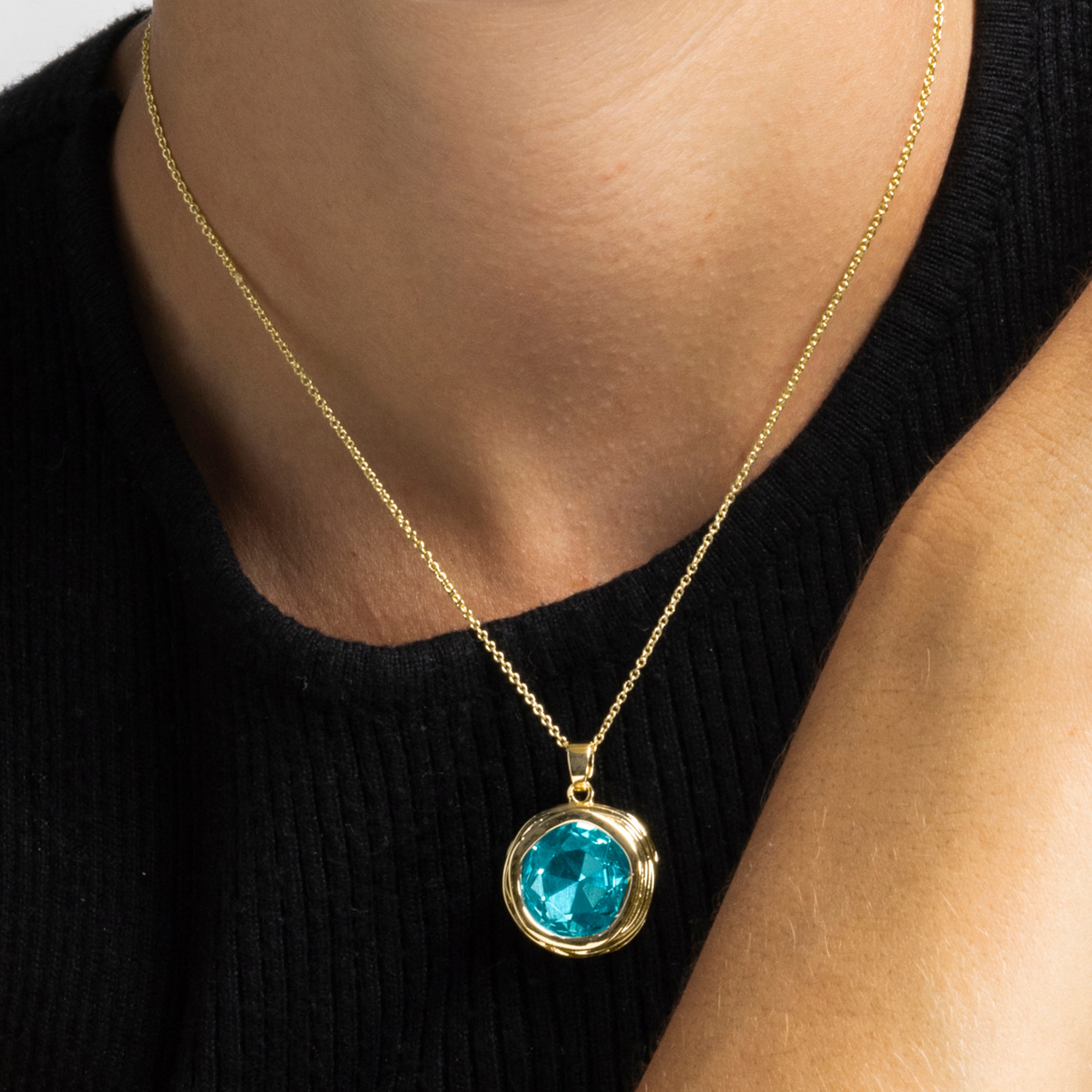 Collar con Cristal Azul acabado oro 18k - Nianli