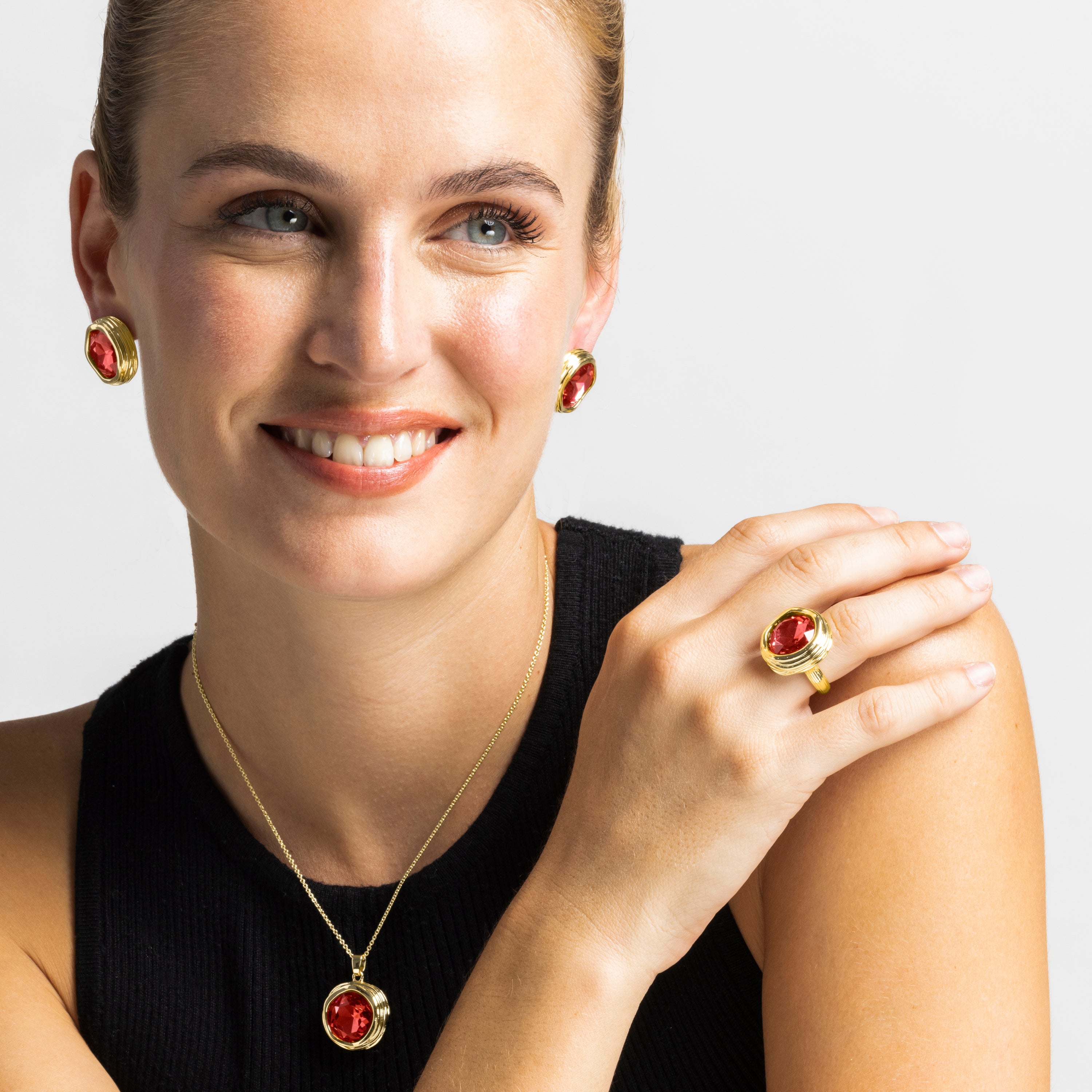 Collar con Cristal Rosa acabado oro 18k - Nianli