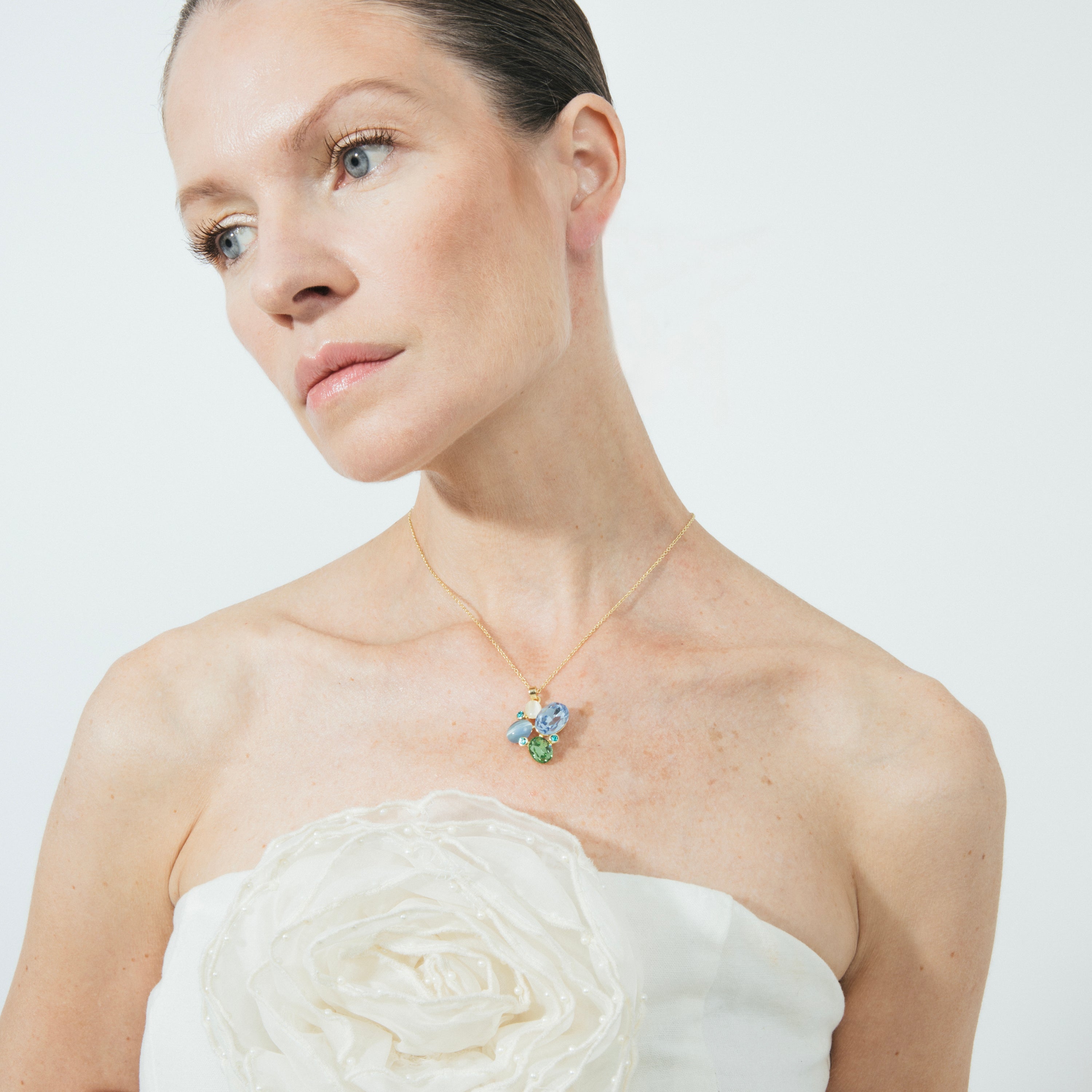 Collar de Ojo de Gato Azul acabado en oro amarillo 18k - Anxobu