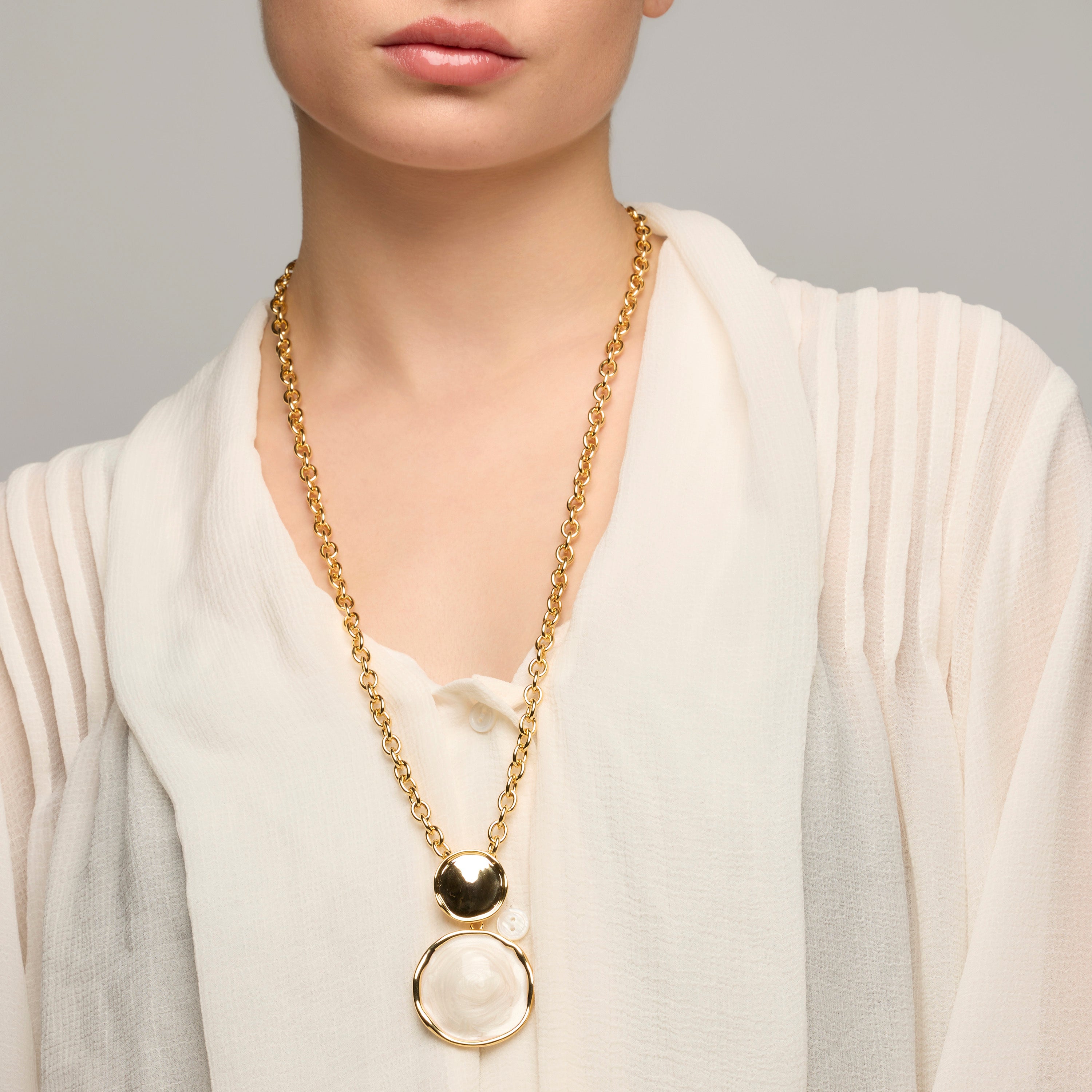 Collar acabado oro amarillo de 18k y Lacado Blanco - Talorzi