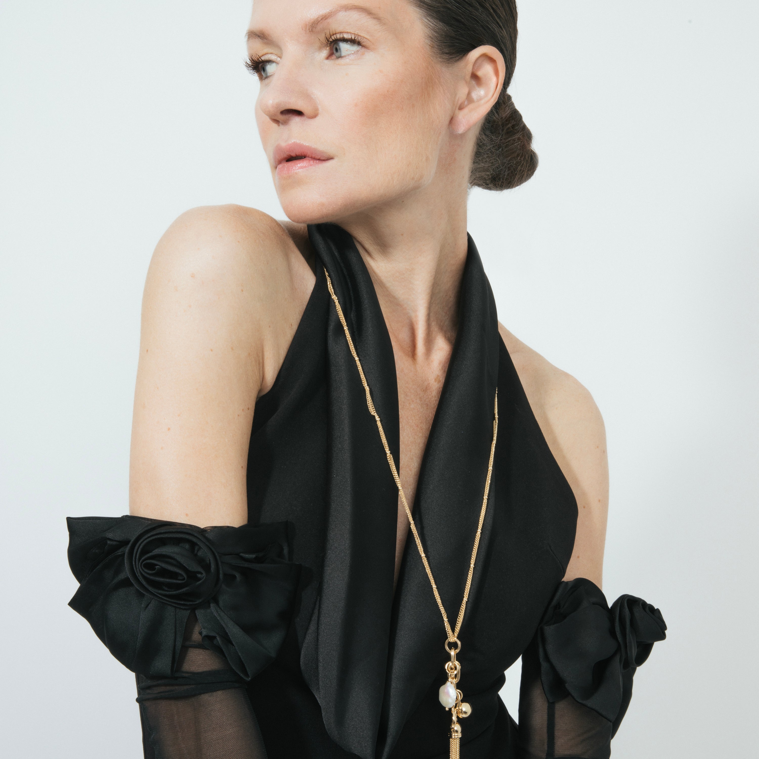 Collar de Perla Blanca acabado en oro amarillo 18k - Urdas