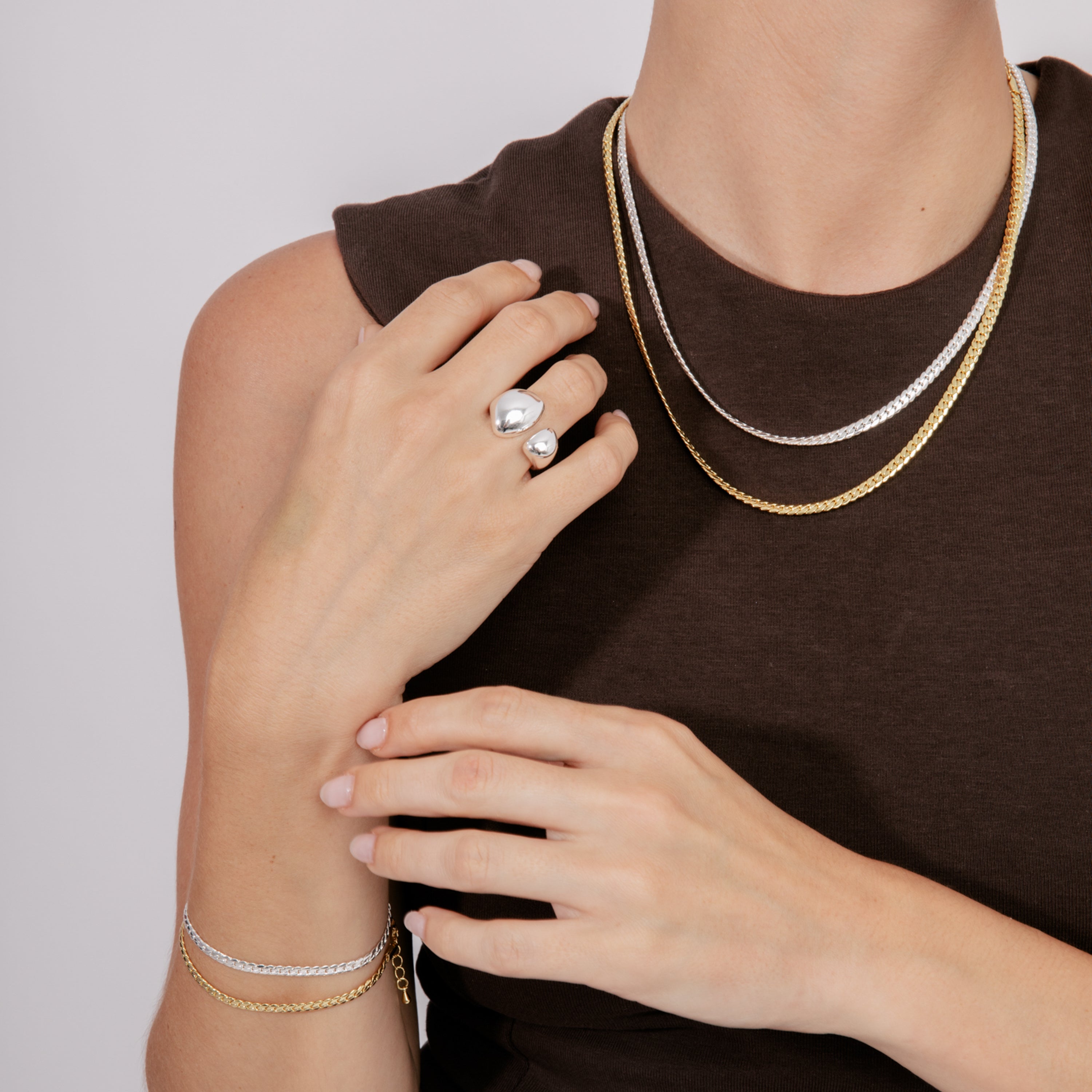 Collar de 47cm acabado en oro amarillo de 18k - Nanja