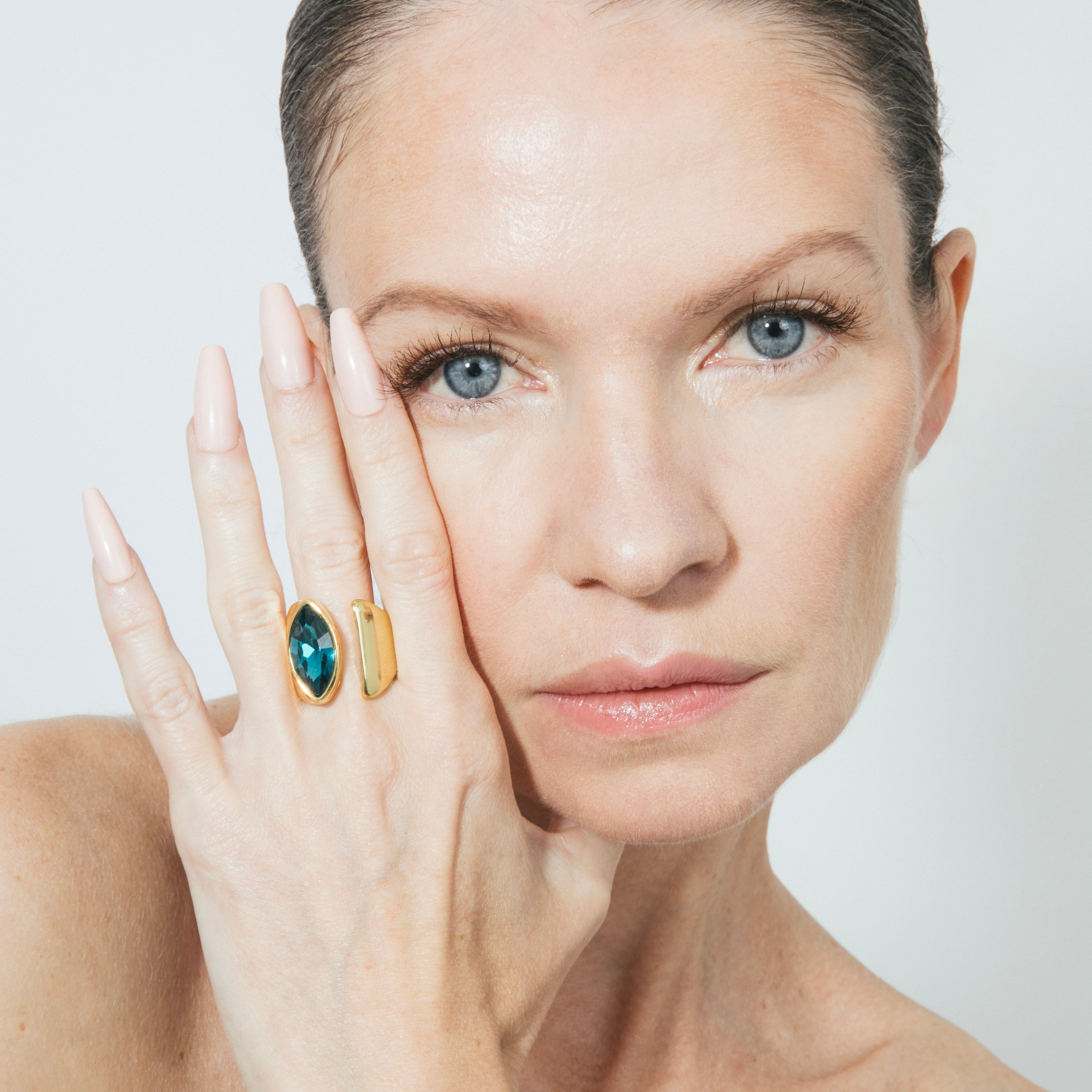 Anillo de Cuarzo Hidrotermal Multicolor acabado en oro amarillo 18k - Seflor