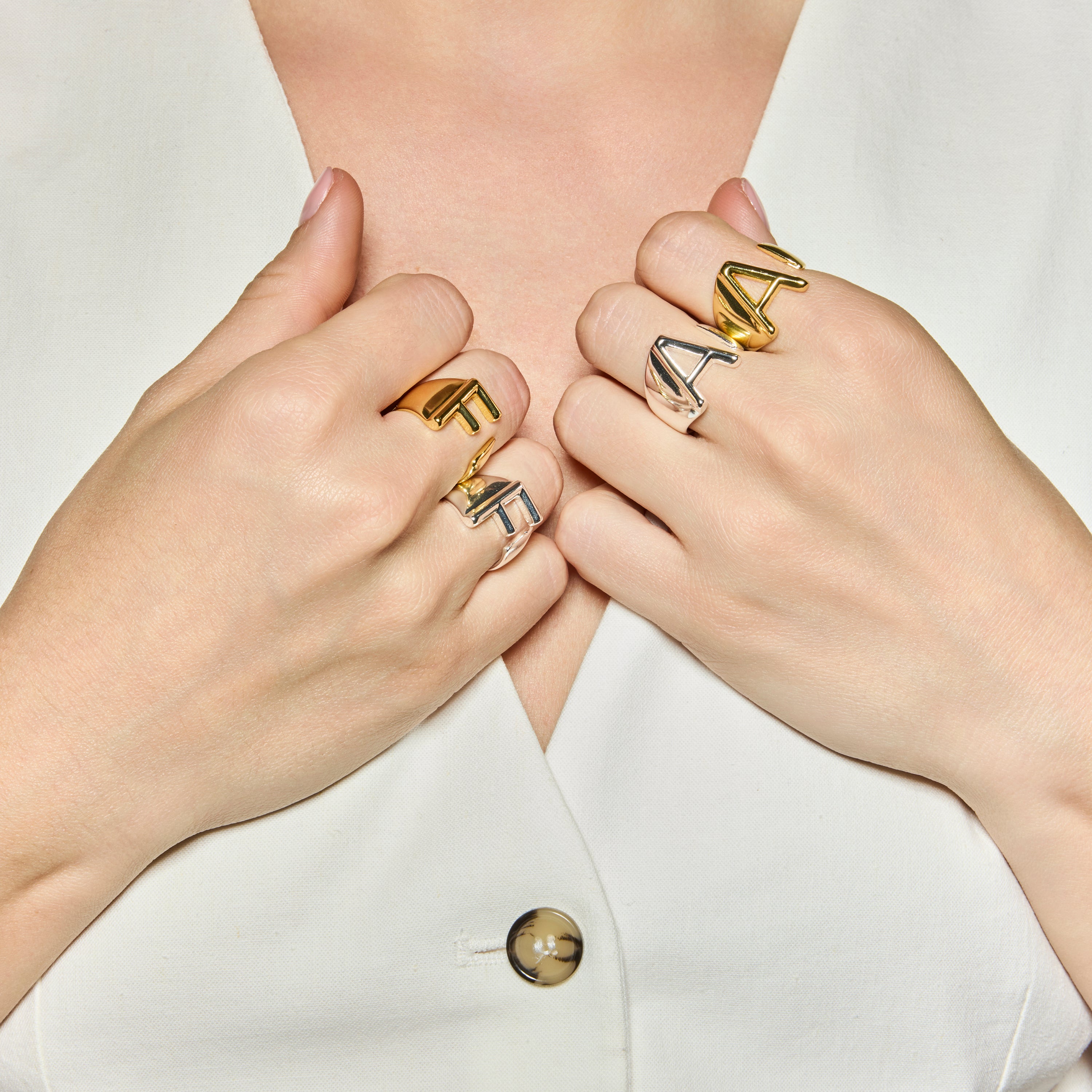 Anillo acabado oro amarillo 18k - Alphabet