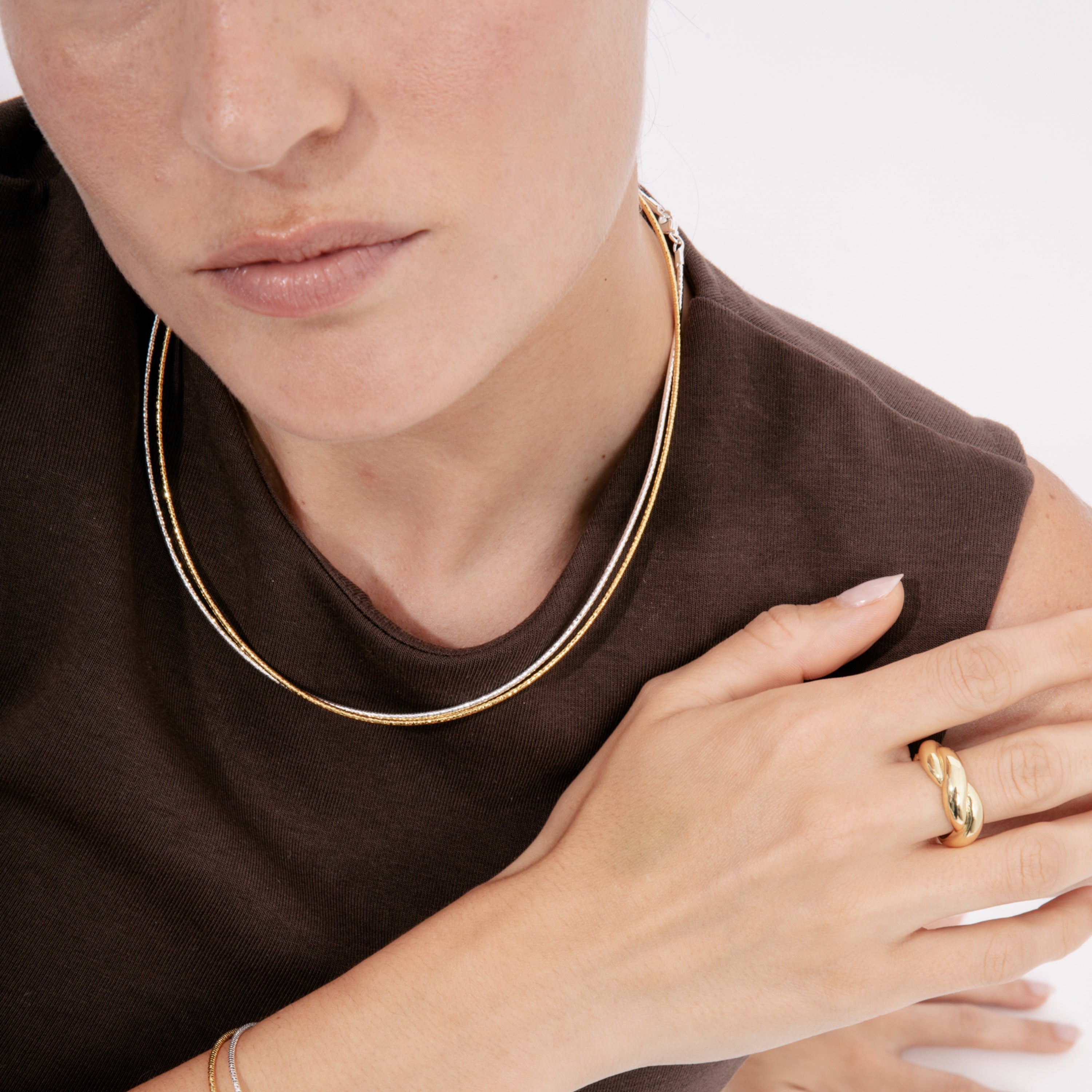 Anillo acabado en oro amarillo de 18k - Fayna