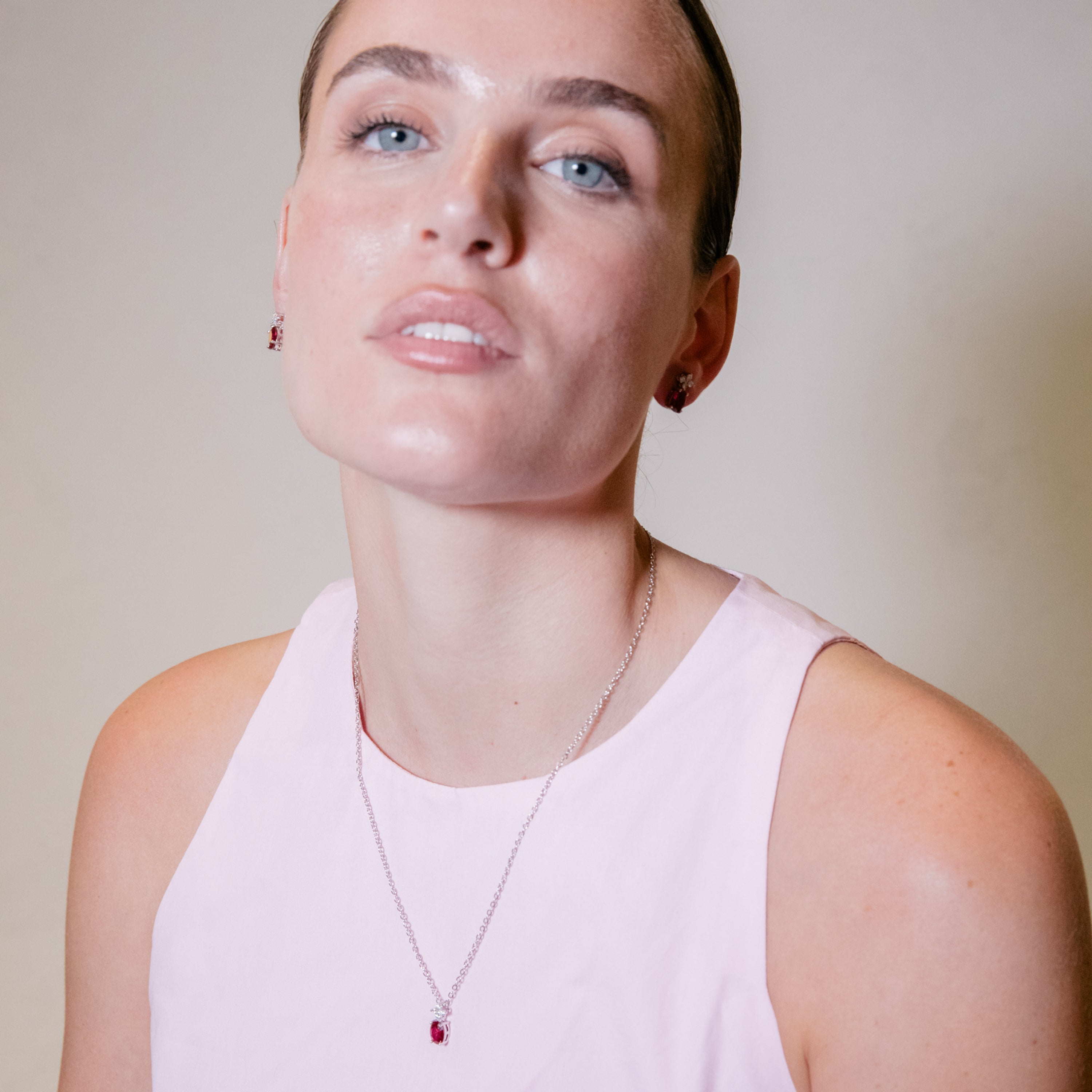 Collar de Circonita Rubí acabado en rodio - Misze