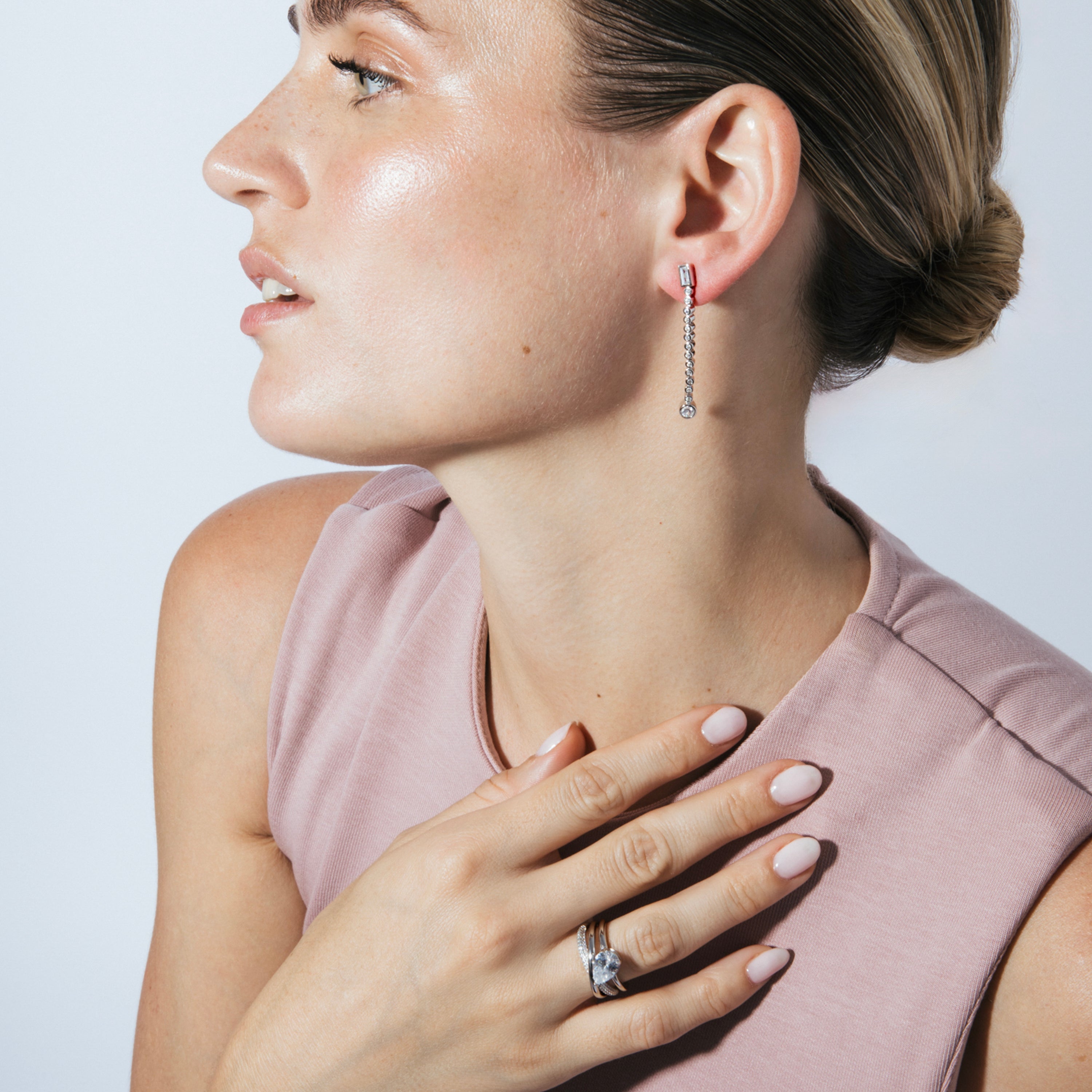 Anillo de Plata de Ley 925 y Circonita Brillante acabado en rodio - Takdu