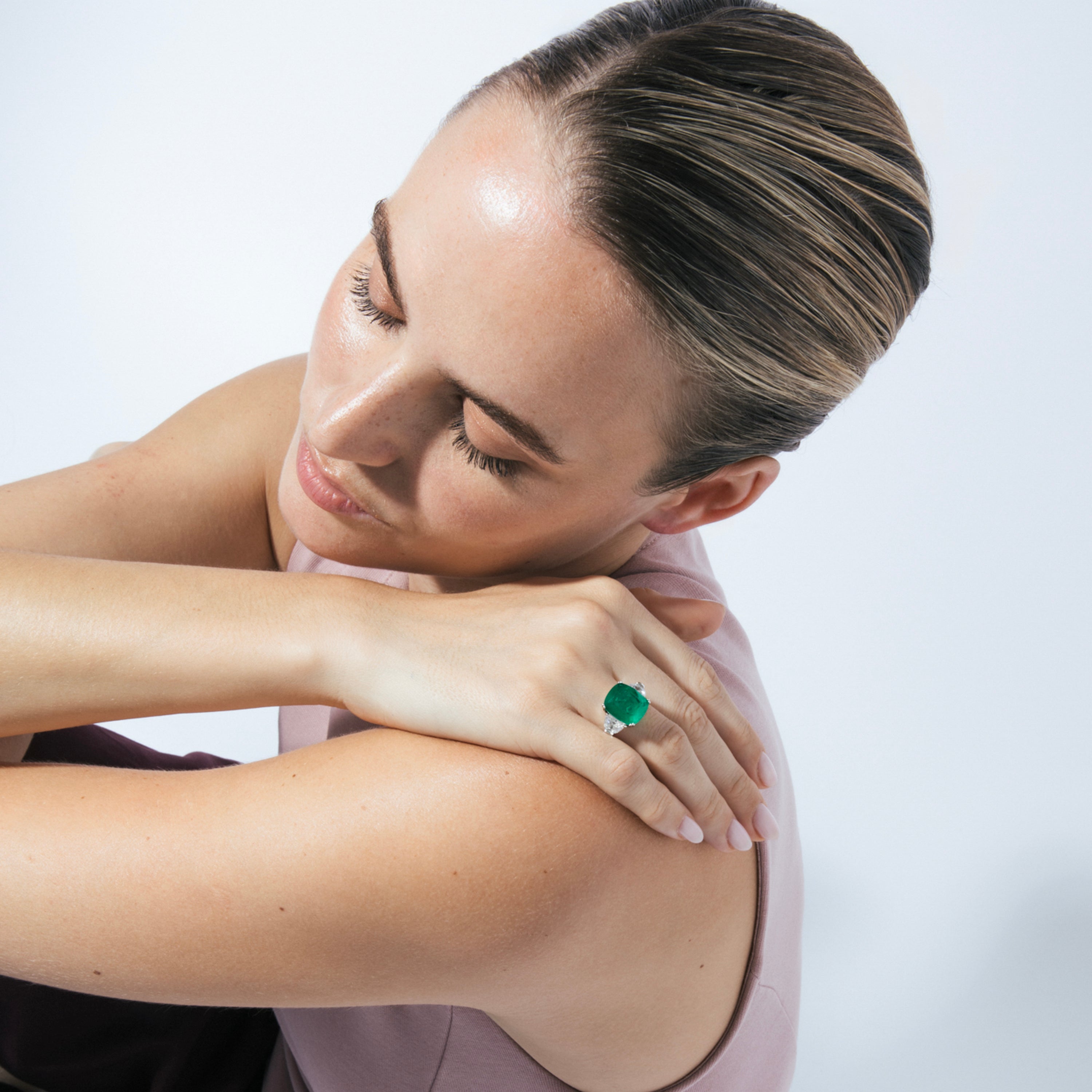 Anillo de Plata de Ley 925 y Cuarzo Hidrotermal Verde Paraiba acabado en rodio - Larax