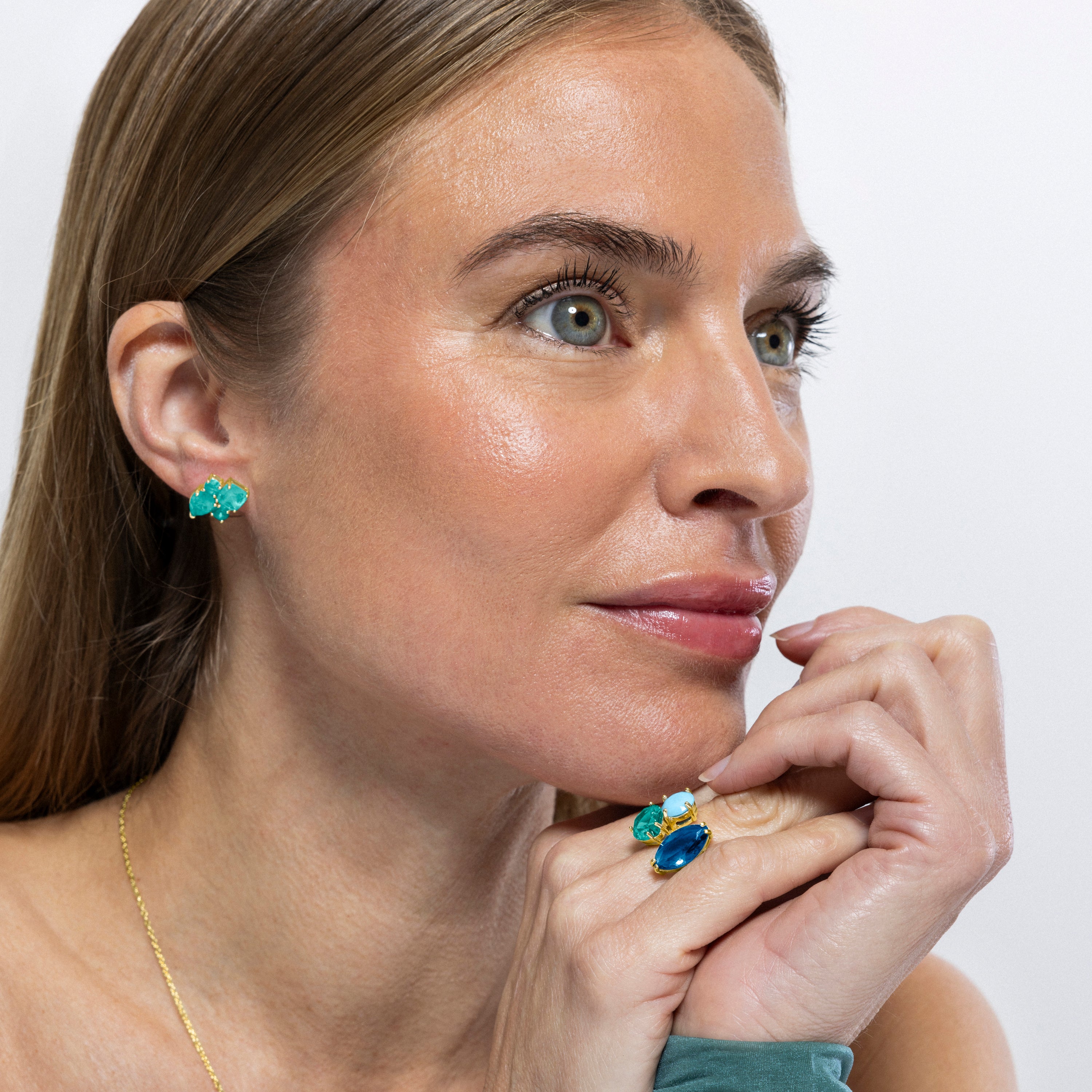 Anillo de Plata de Ley 925 y Cuarzo Hidrotermal Verde Claro acabado en oro amarillo de 18k - Quah