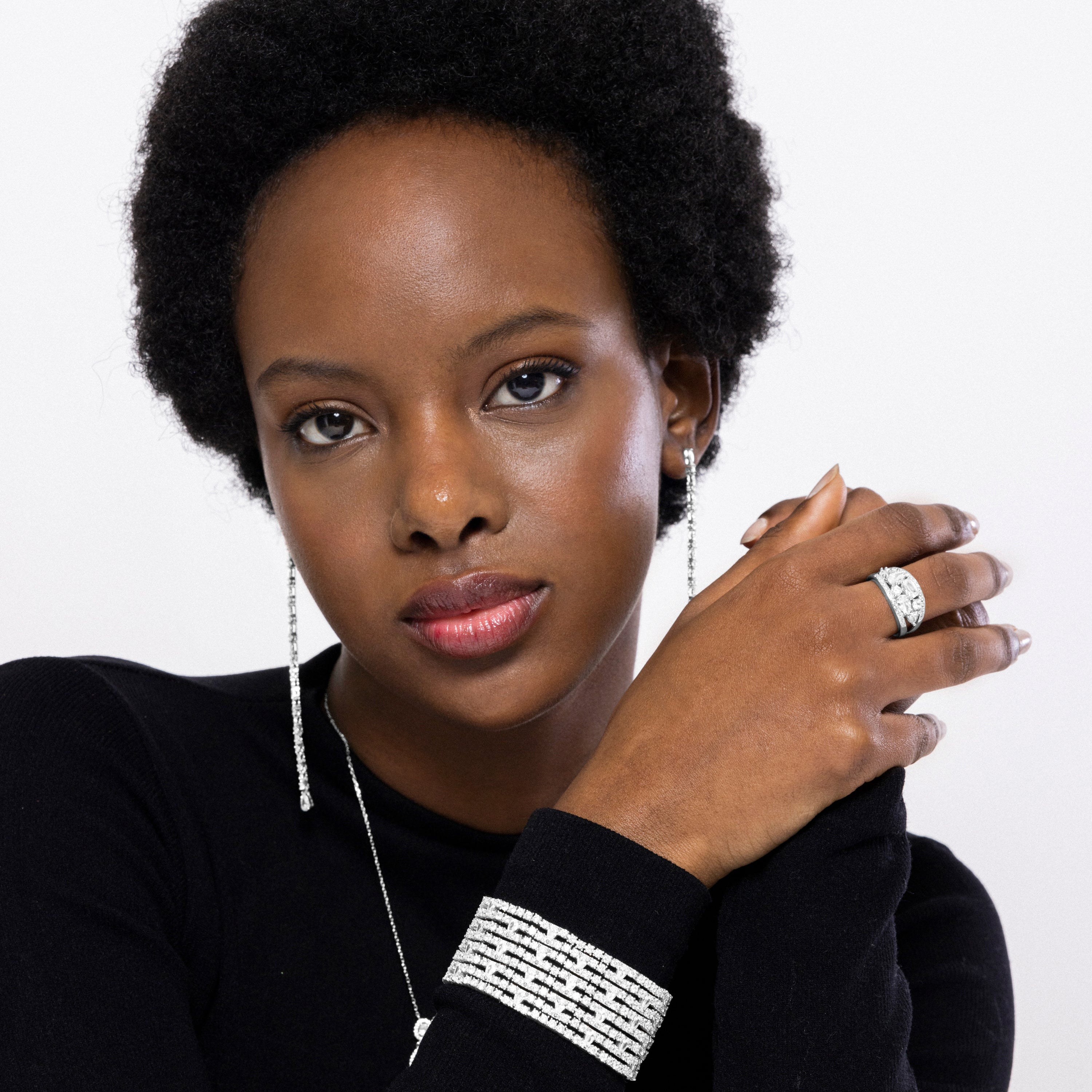 Anillo de Plata de Ley 925 y Circonita Brillante acabado en rodio - Takri