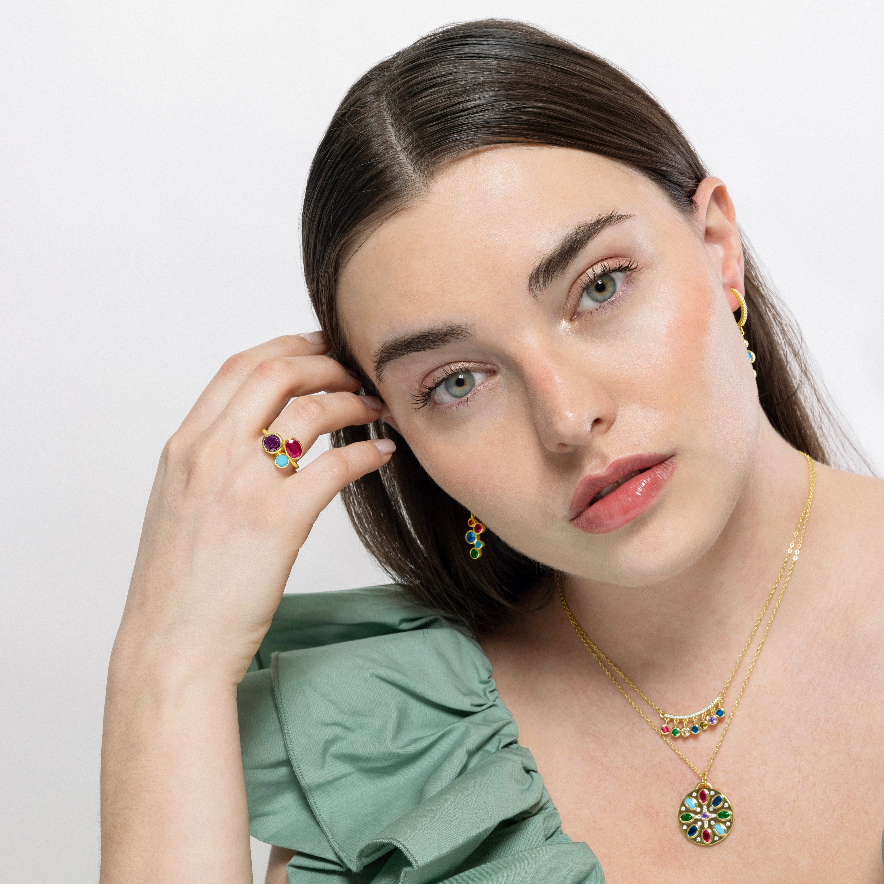 Anillo de Plata de Ley 925 y Circonita Multicolor acabado en oro amarillo de 18k - Arkai